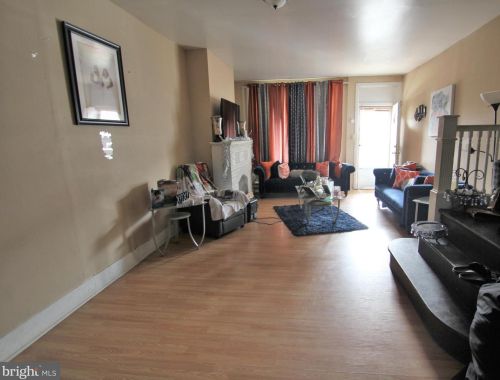 3340 Emerald St, Philadelphia PA 19134-2550 exterior