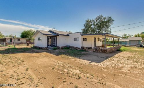 748 Carol Ave, Phoenix AZ 85021-2088 exterior