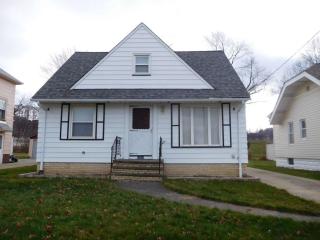 22600 Coulter Ave, Cleveland OH  44117-1637 exterior