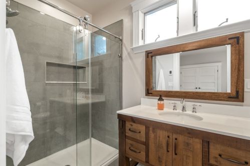 73 Fletcher St, Boston MA 02131-1918 exterior