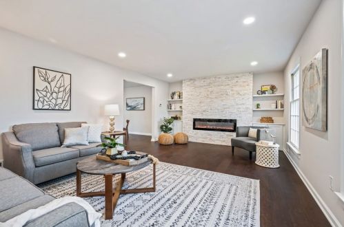 2312 Mill Grove Rd, Pittsburgh PA 15241-2726 exterior