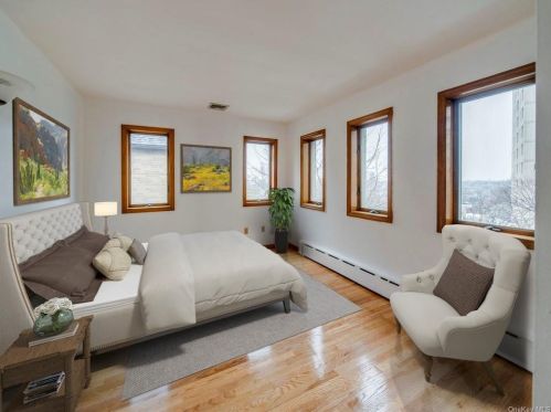 2655 Netherland Ave, Bronx NY 10463-4808 exterior