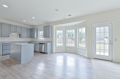 7636 Cole Ln, Atlanta GA 30349-1090 exterior