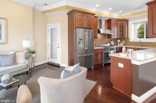 616 M St, Washington DC 20002-3425 exterior