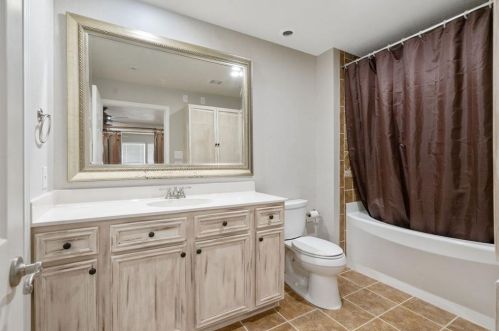 13 April Hl, Montgomery TX 77356-5923 exterior