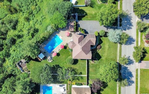 94 Caramel Rd, Commack NY 11725-1000 exterior