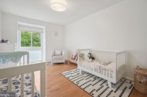 862 New Mark Esplanade, Rockville MD 20850-2736 exterior