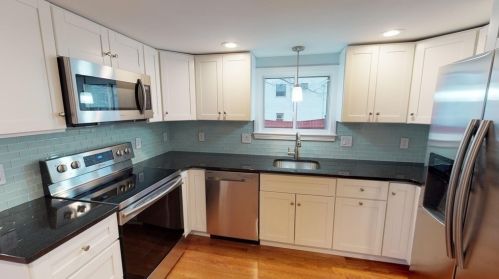 16 County St, Peabody MA 01960-5208 exterior