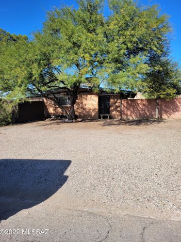 1905 Lind Rd, Tucson AZ  85719-2342 exterior