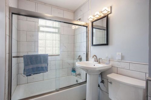 929 Beech St, Wyoming MI exterior