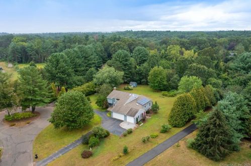 10 Pheasant Run, Windsor CT 06095-1549 exterior