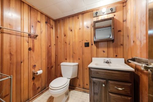 812 Alann Dr, Joliet IL 60435-3821 exterior