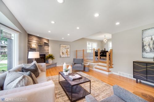 452 Adams St, Elmhurst IL  60126-4633 exterior