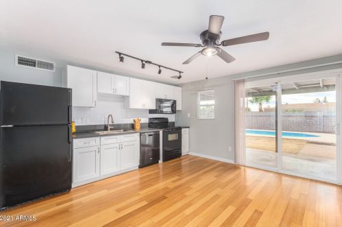 4045 Crocus Dr, Phoenix AZ 85032-5417 exterior