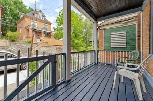 121 Hawkins Ave, Pittsburgh, PA 15214-2805