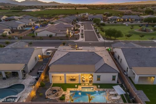 8513 22 Dr, Phoenix AZ 85041-7712 exterior