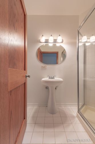 957 Honore St, Chicago IL 60657-2007 exterior