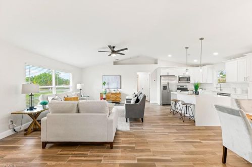 5301 21 Pl, Naples FL 34116-6863 exterior