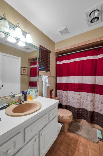 1718 Ocean Cove Ave, Fort Pierce FL  34953-2450 exterior