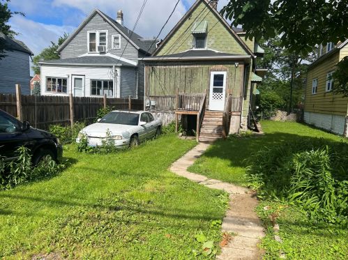 10554 State St, Chicago IL  60628-2639 exterior