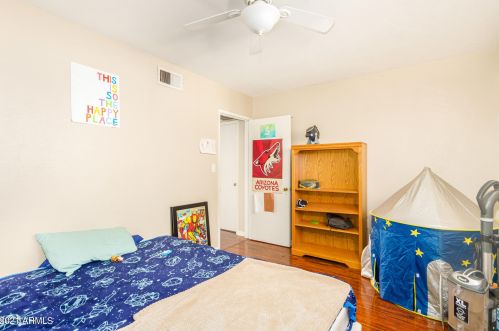 6107 12 Pl, Phoenix AZ 85014-6707 exterior