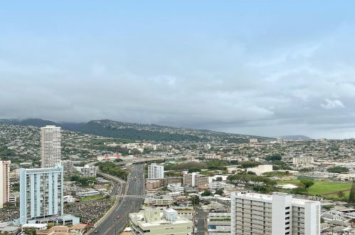 2499 Kapiolani Blvd, Honolulu HI  96826-5310 exterior