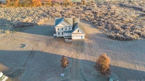 11 Rivercliff Ln, Enfield, CT 06082-4953