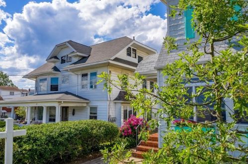 47 Seaview Ave, Norwalk CT 06855-1834 exterior