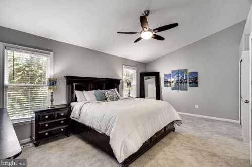 5319 Buxton Ct, Alexandria VA 22315-4760 exterior