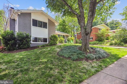 2414 Lillian Dr, Silver Spring MD  20902-4956 exterior