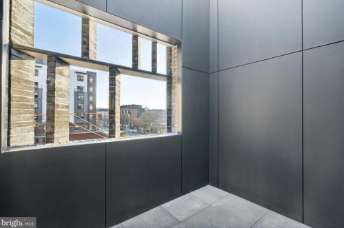 1355 Kater St, Philadelphia PA 19147-1817 exterior