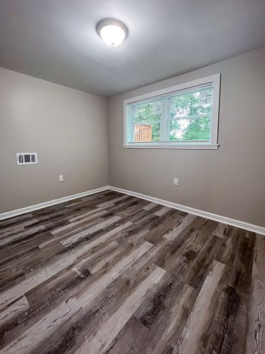 3949 Adamsville Dr, Atlanta GA  30331-3823 exterior