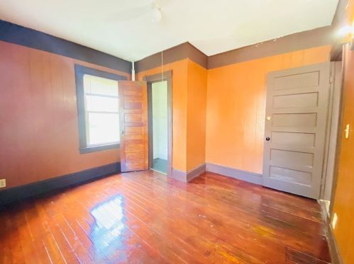 117 Dawes St, Springfield MA 01109-3042 exterior