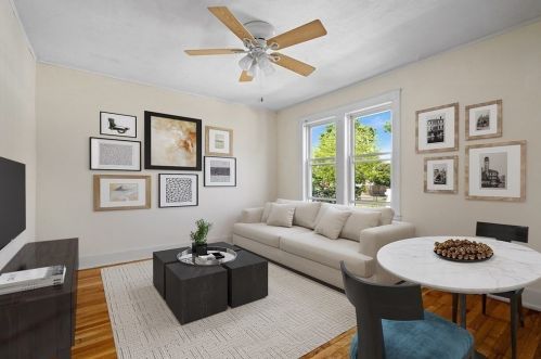 102 Ruggles St, Quincy MA  02169-7062 exterior