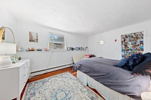 135 Highfield Rd, Wilton CT 06897-3803 exterior