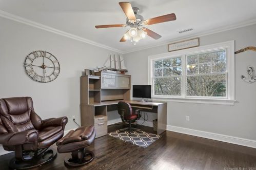 40 Easton Rd, Westport CT 06880-2215 exterior