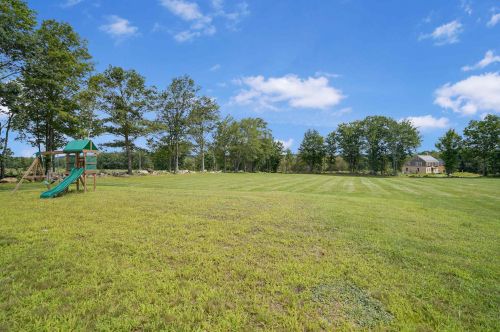 1038 Allen Rd, Concord NH 03304-5400 exterior