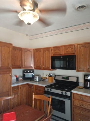 4942 2 Ave, Pittsburgh PA 15207-4600 exterior