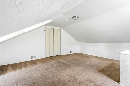 2011 Gregory St, Pittsburgh PA  15203-1641 exterior