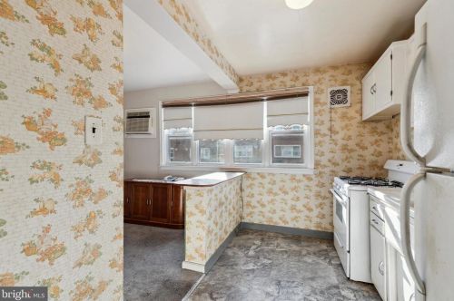 6259 Ditman St, Philadelphia PA 19135-3202 exterior