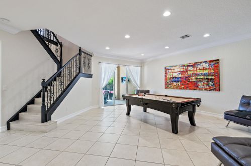 7994 Emerald Winds Cir, Boynton Beach, FL 33473-7852