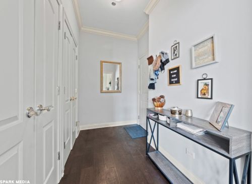 2811 Bell Ave, Chicago, IL 60618-1868