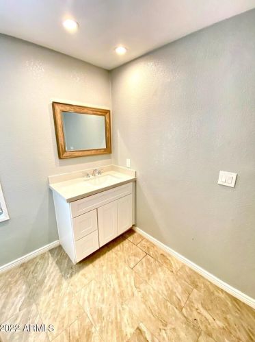 1829 37 Dr, Phoenix AZ 85029-1109 exterior