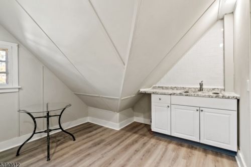 110 Northfield Ave, Town Center NJ  07052-5319 exterior