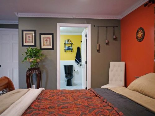 902 Brookhaven Ln, Woonsocket RI 02895-2771 exterior