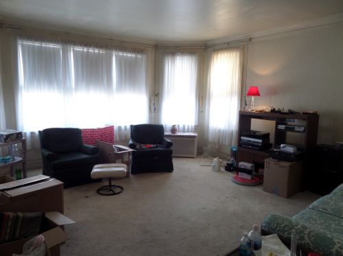 8028 Yates Blvd, Chicago IL 60617-2316 exterior