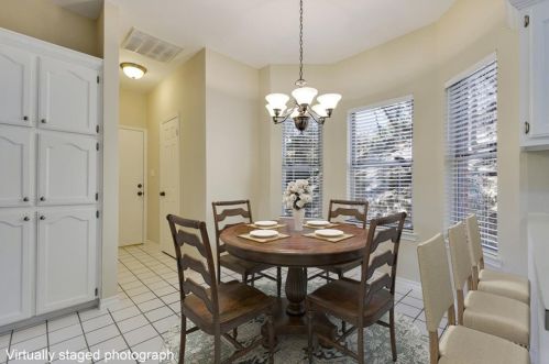 208 Ashworth Dr, Austin TX 78746 exterior