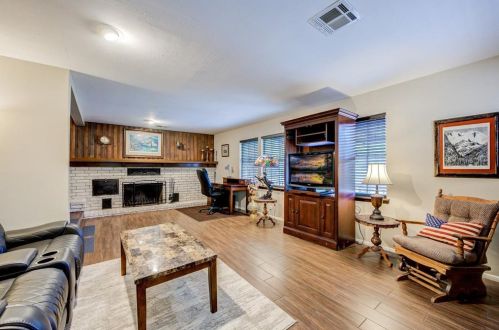 1410 Pne Lk Cir, Montgomery TX 77316-2774 exterior