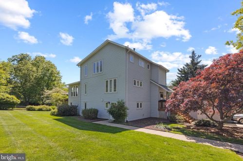 1921 Dundee Rd, Rockville MD exterior