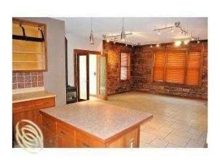 5201 Commonwealth St, Detroit MI  48208-1763 exterior